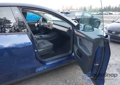 2023 Tesla Model Y Awd/Long Range Dual Motor All-Wheel Drive from USA, damaged, VIN 7SAYGDEEXPF767296